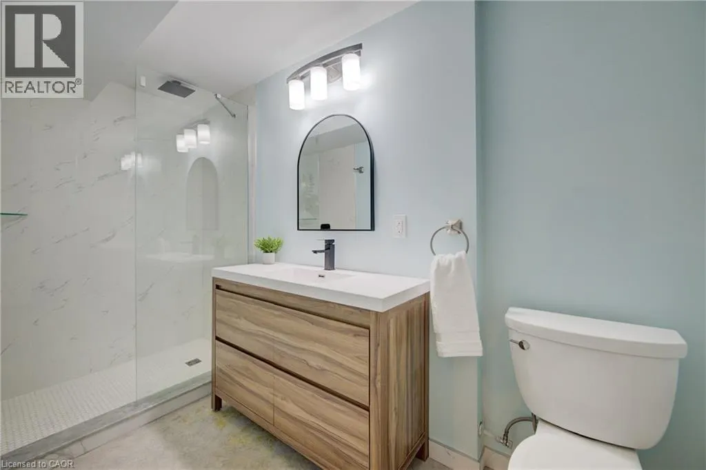 279 FERNDALE Place