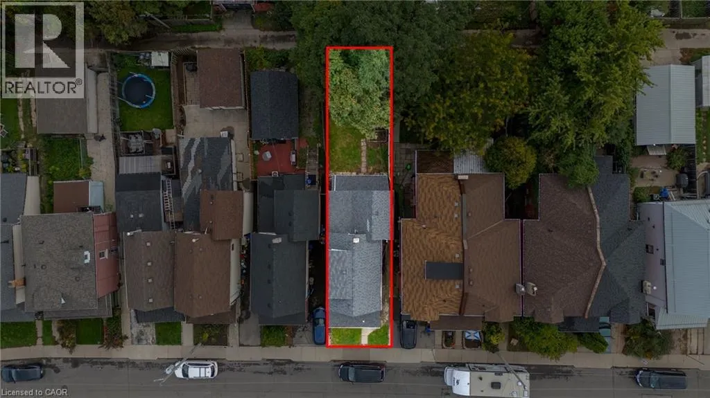 40 ROSEMONT Avenue