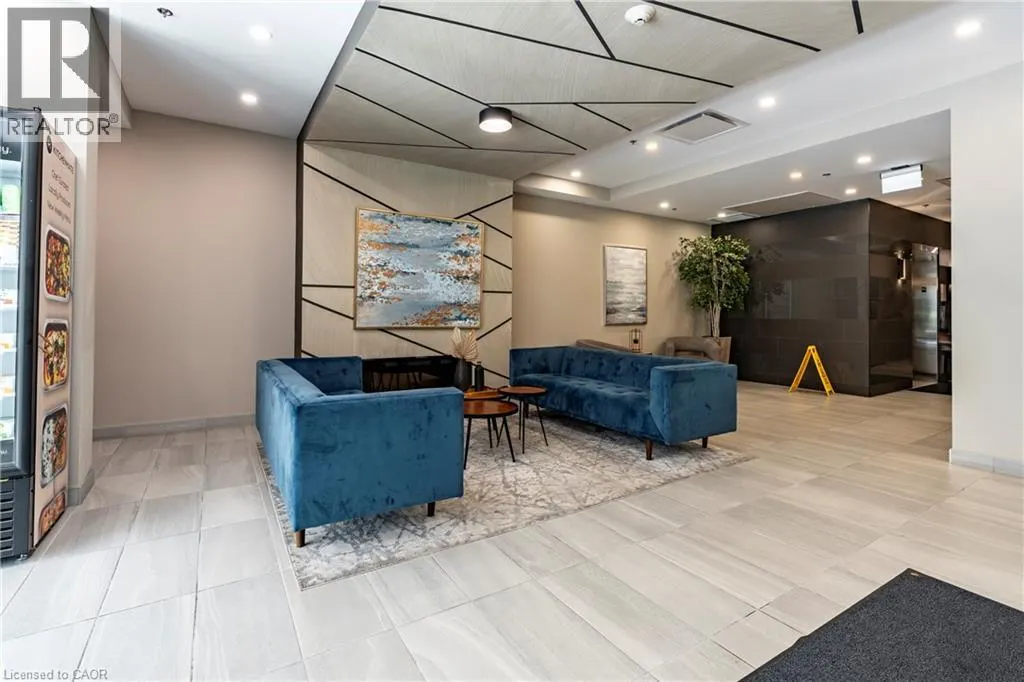 60 CHARLES Street W Unit# 705, #705