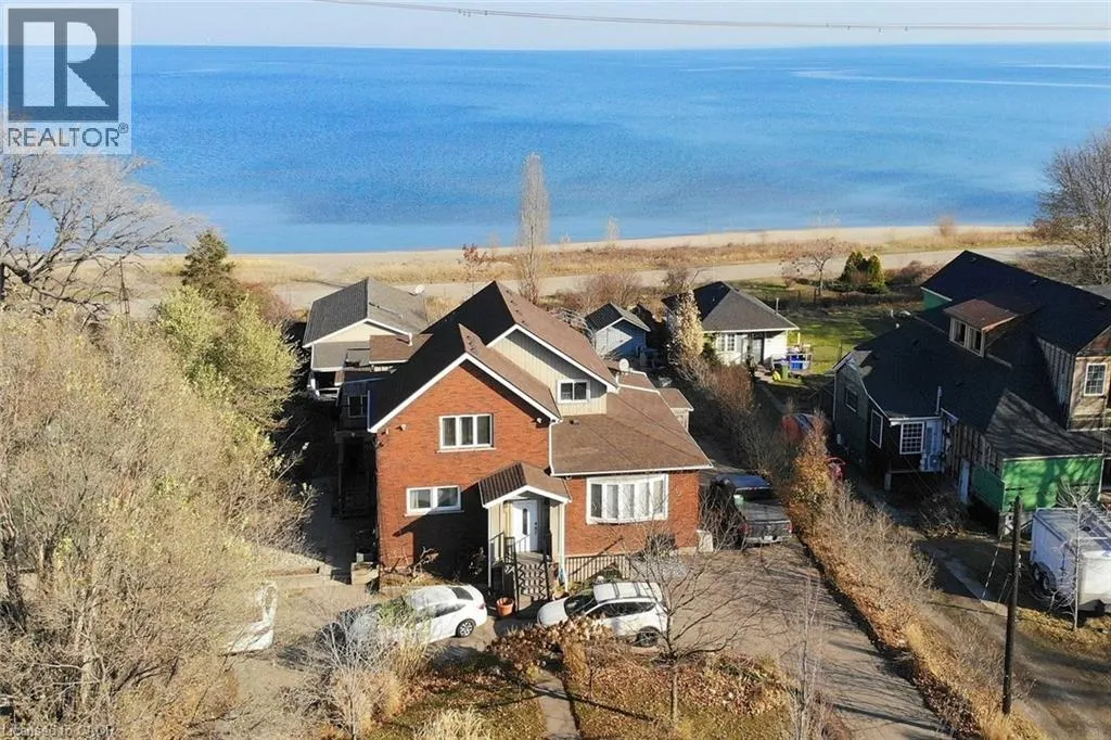 645 BEACH Boulevard