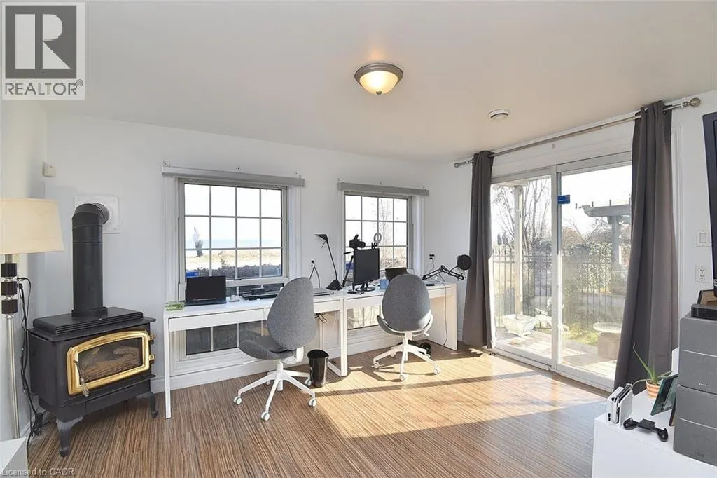 645 BEACH Boulevard