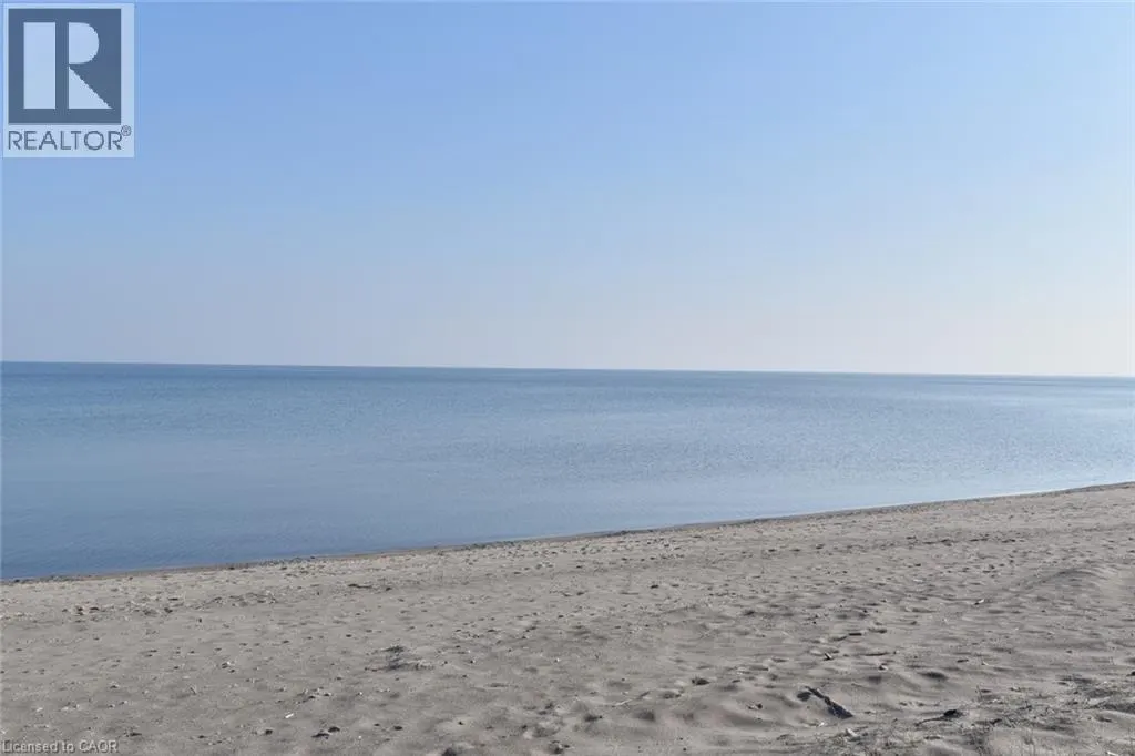 645 BEACH Boulevard
