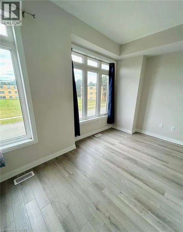 585 COLBORNE Street Unit# 302, #302