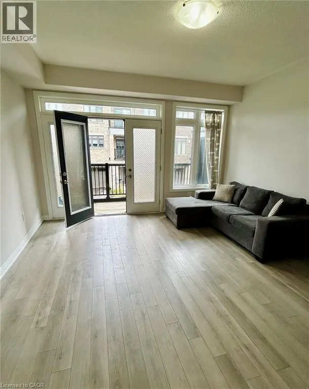 585 COLBORNE Street Unit# 302, #302