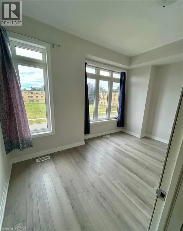585 COLBORNE Street Unit# 302, #302