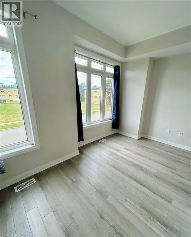 585 COLBORNE Street Unit# 302, #302