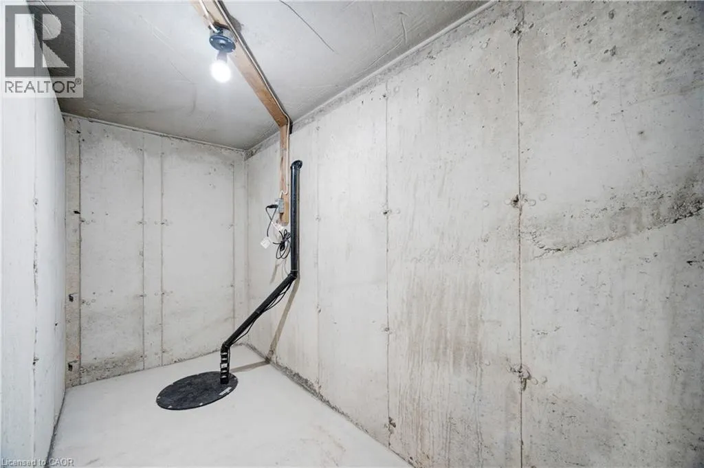 16 PINTAIL Lane
