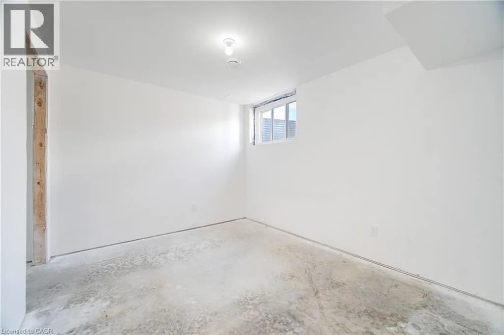 16 PINTAIL Lane
