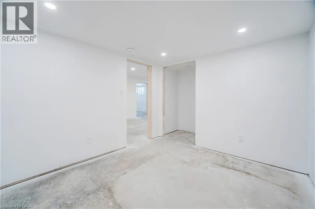 16 PINTAIL Lane