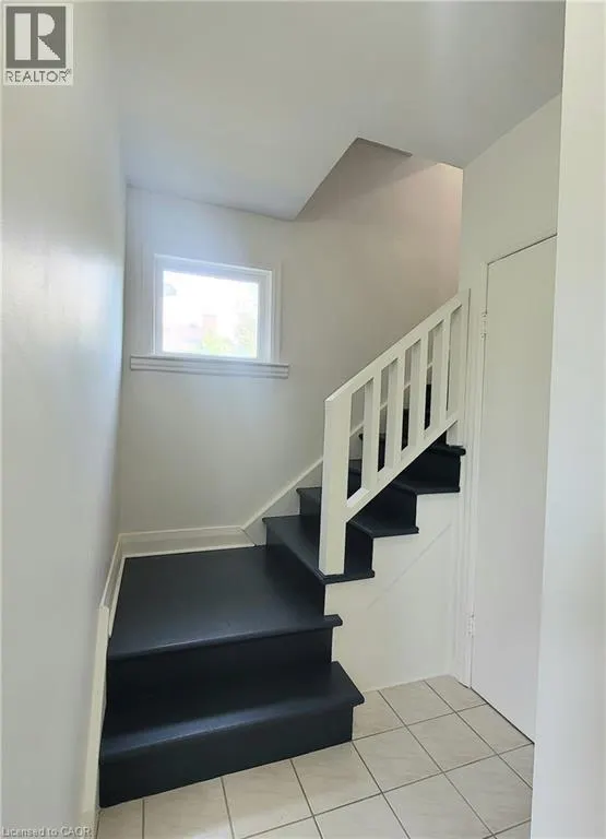 121 BLUCHER Street Unit# 2, #2