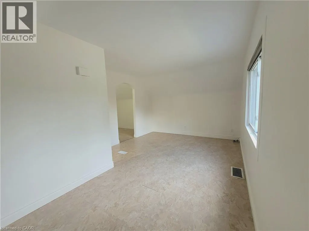 121 BLUCHER Street Unit# 2, #2