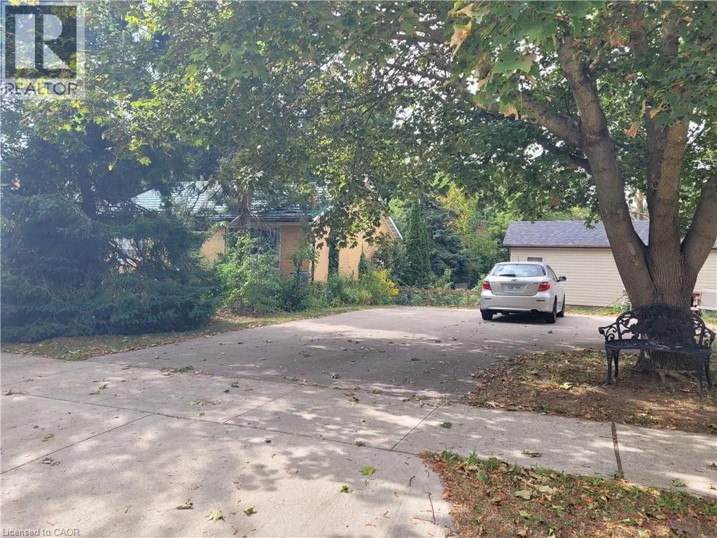 121 BLUCHER Street Unit# 2, #2