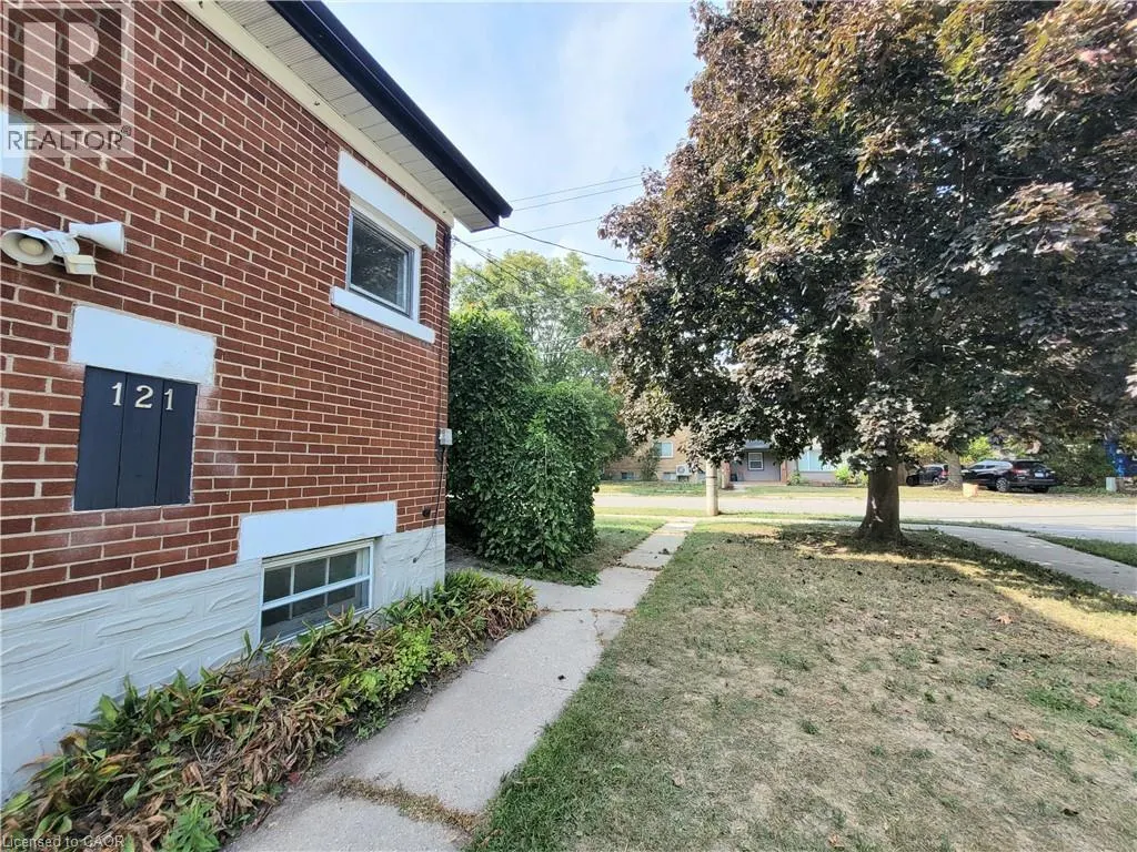 121 BLUCHER Street Unit# 2, #2