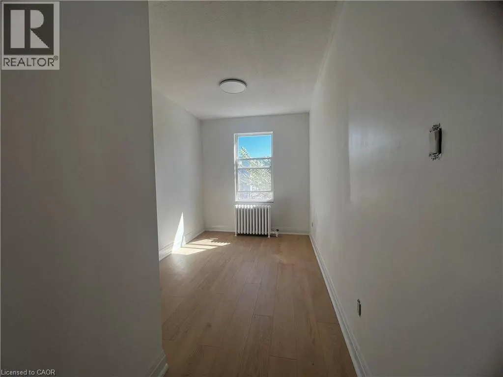 804A ST CLAIR Avenue W Unit# 101, #101