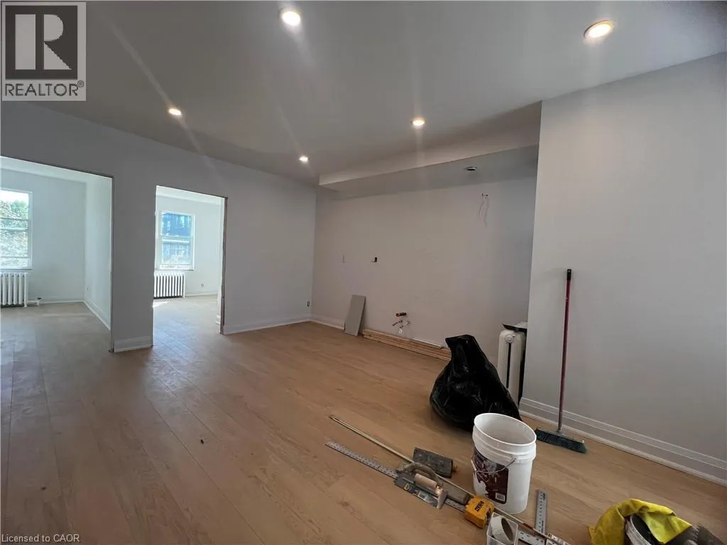 804A ST CLAIR Avenue W Unit# 101, #101