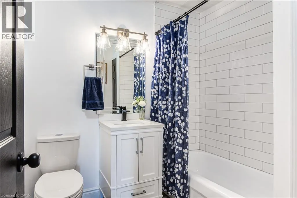 255 RAGLAN Street Unit# 5, #5