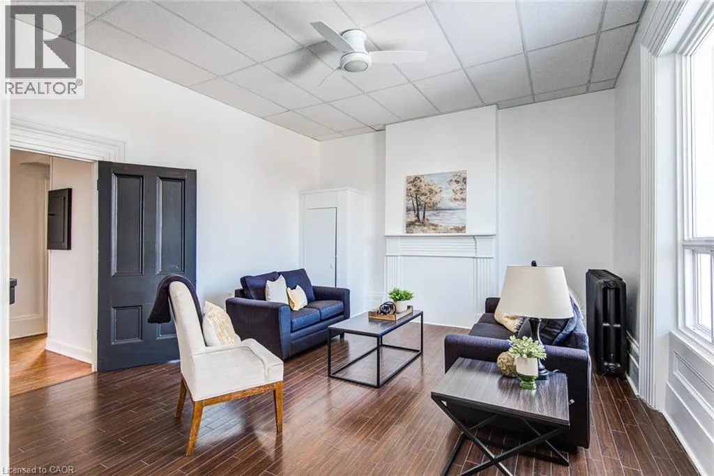 255 RAGLAN Street Unit# 5, #5