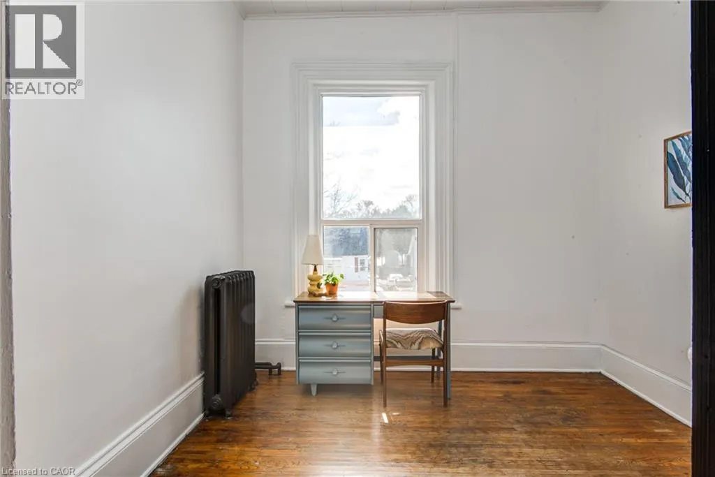 255 RAGLAN Street Unit# 5, #5