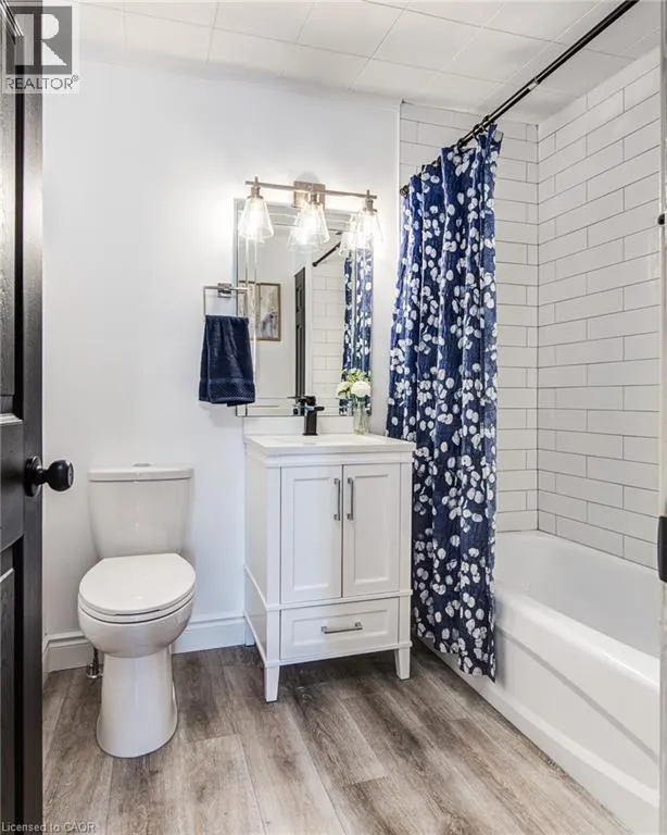 255 RAGLAN Street Unit# 5, #5
