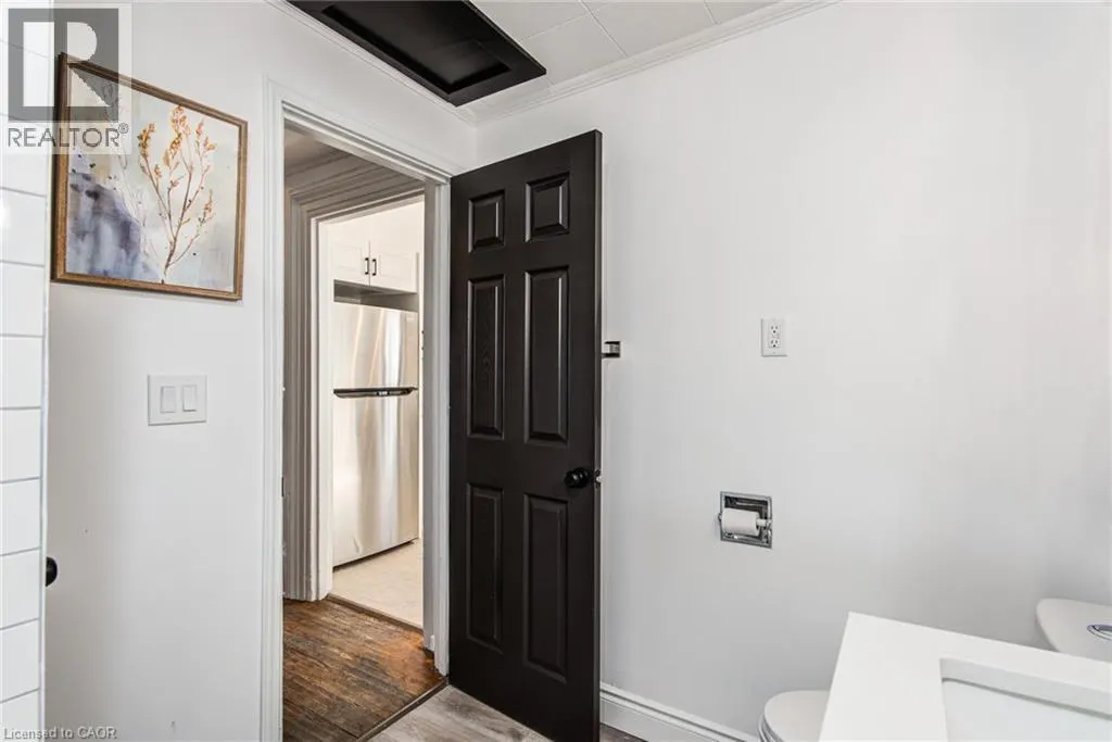 255 RAGLAN Street Unit# 5, #5