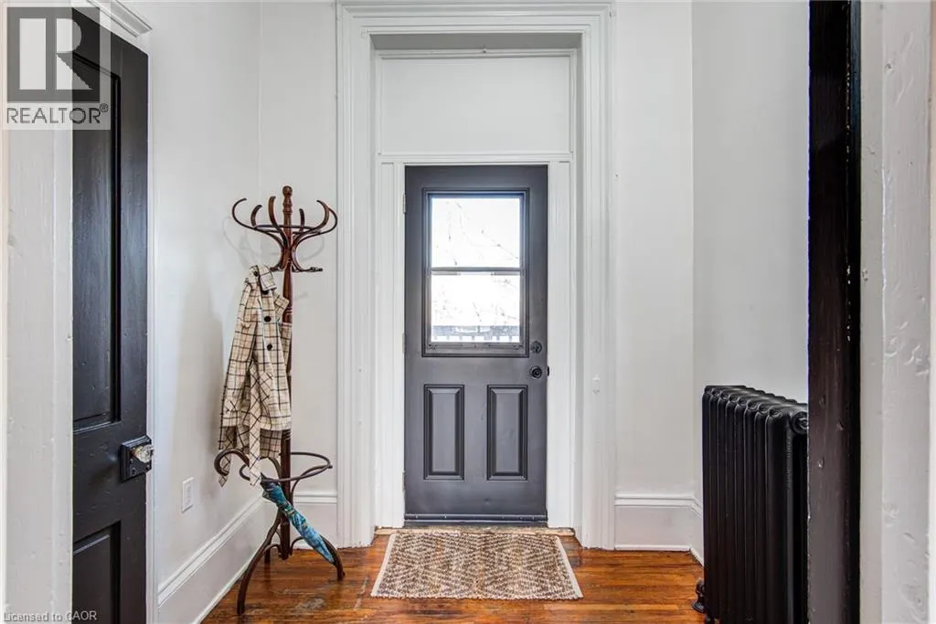 255 RAGLAN Street Unit# 5, #5