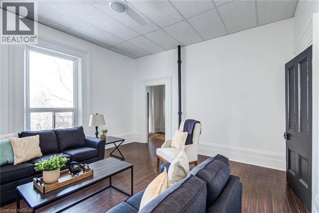 255 RAGLAN Street Unit# 5, #5