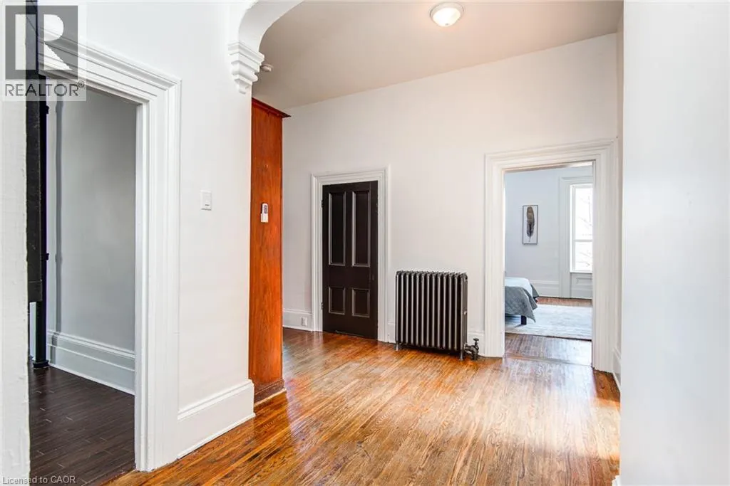 255 RAGLAN Street Unit# 5, #5