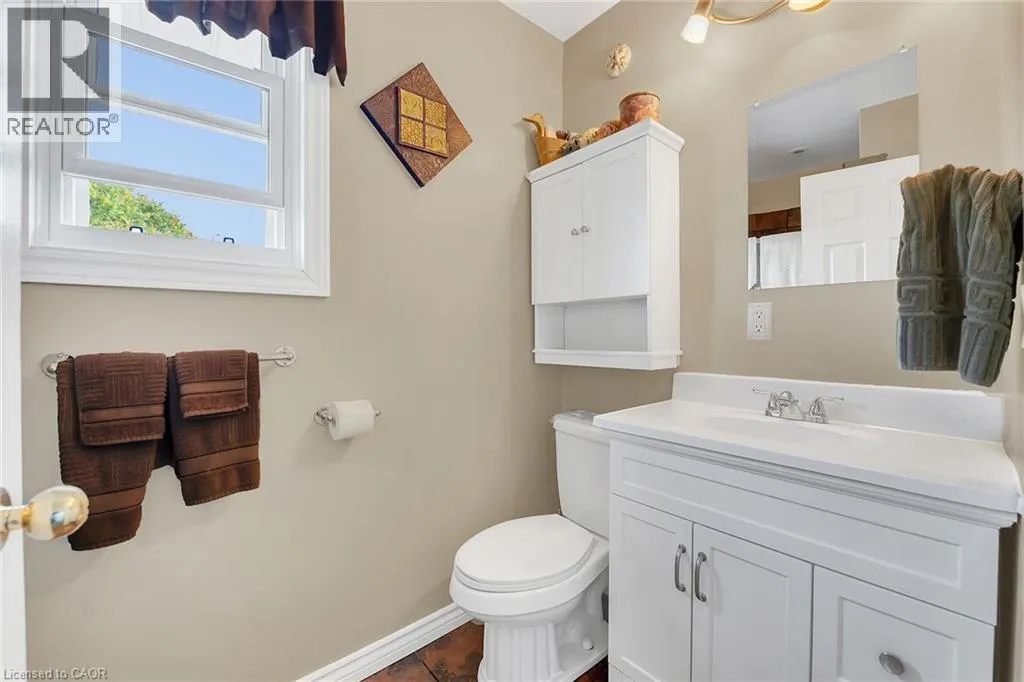484 HALD-DUNN TOWNLINE Road