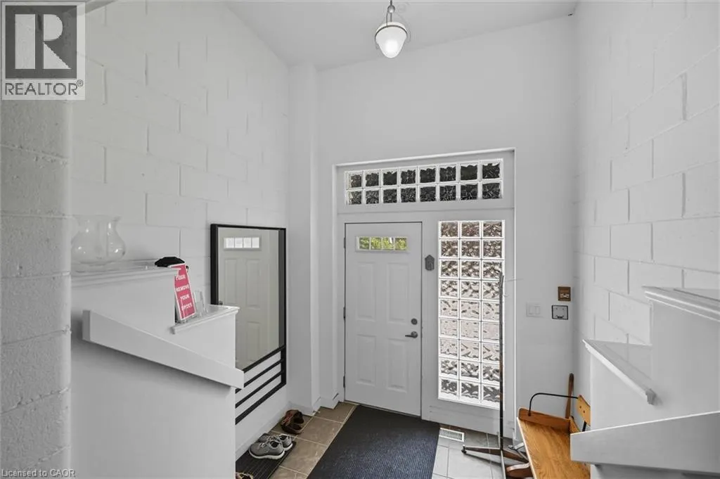 49 ONTARIO Street Unit# 1, #1