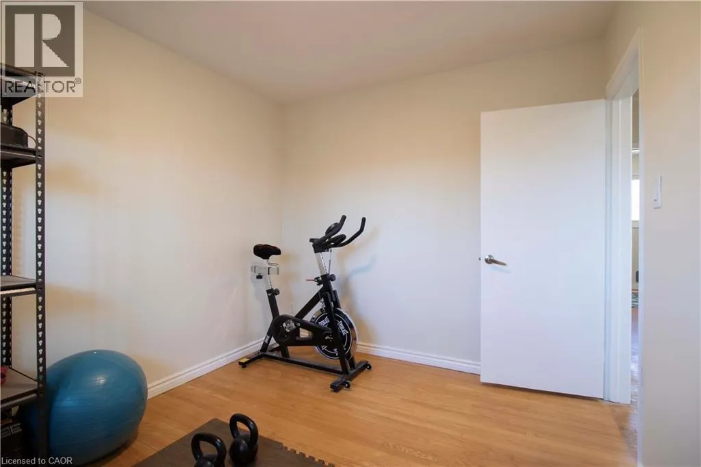 187 CLOVER Place