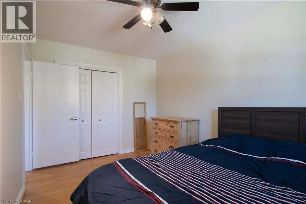 187 CLOVER Place