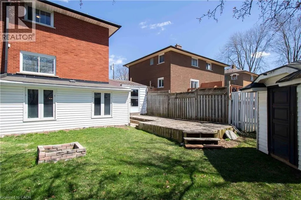187 CLOVER Place