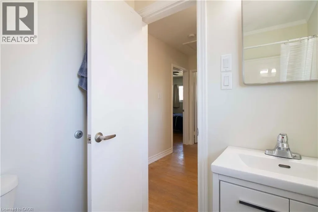 187 CLOVER Place