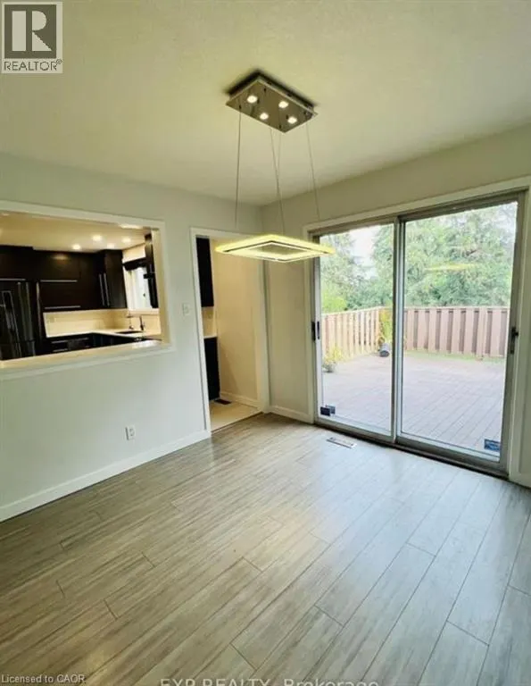 213 NORTHLAKE Drive