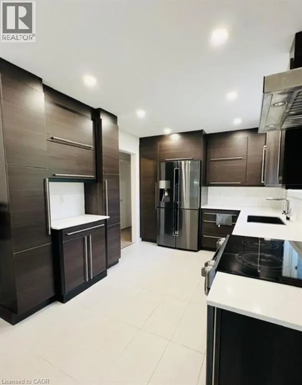 213 NORTHLAKE Drive