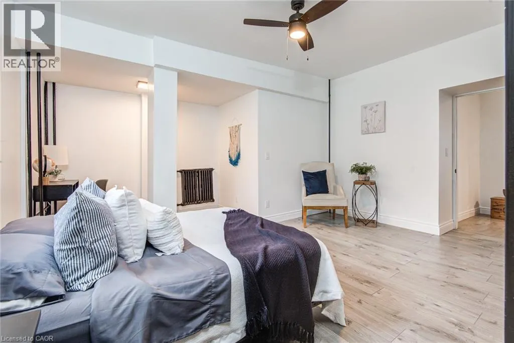255 RAGLAN Street Unit# 2, #2