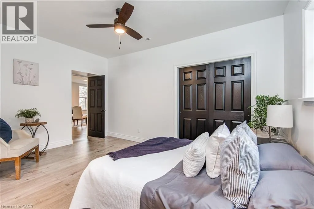 255 RAGLAN Street Unit# 2, #2