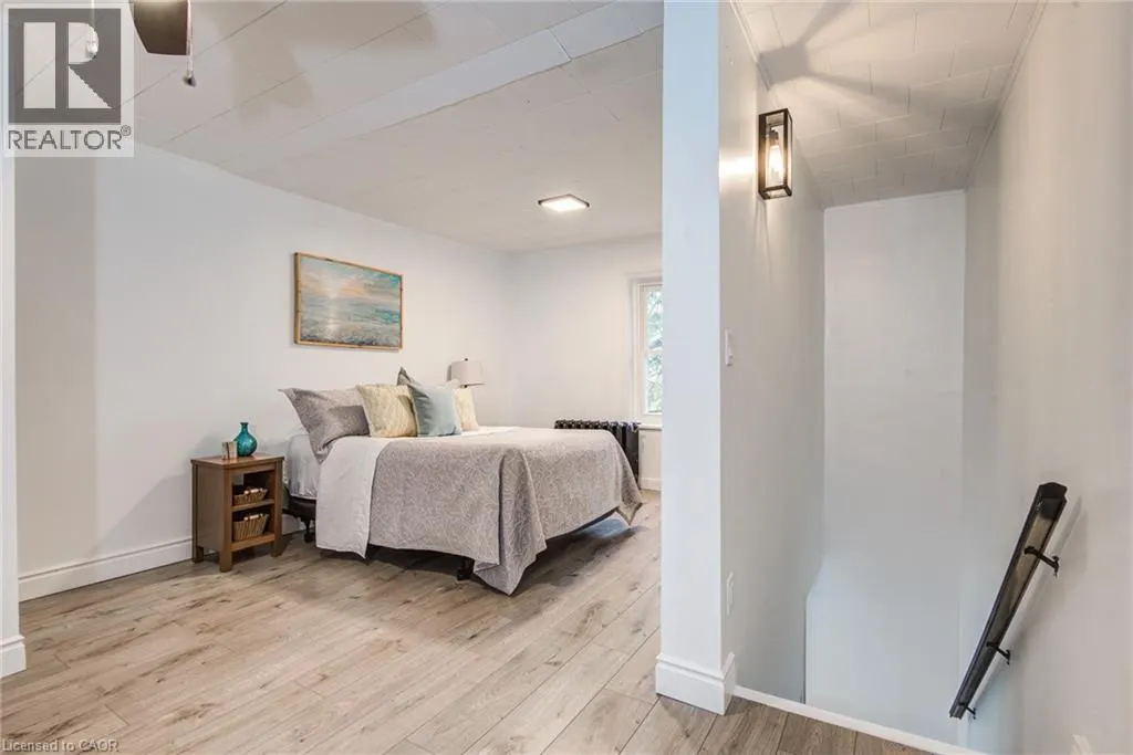 255 RAGLAN Street Unit# 2, #2