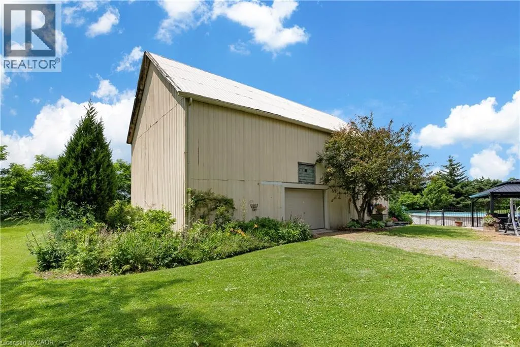 5400 NORTH SERVICE Road
