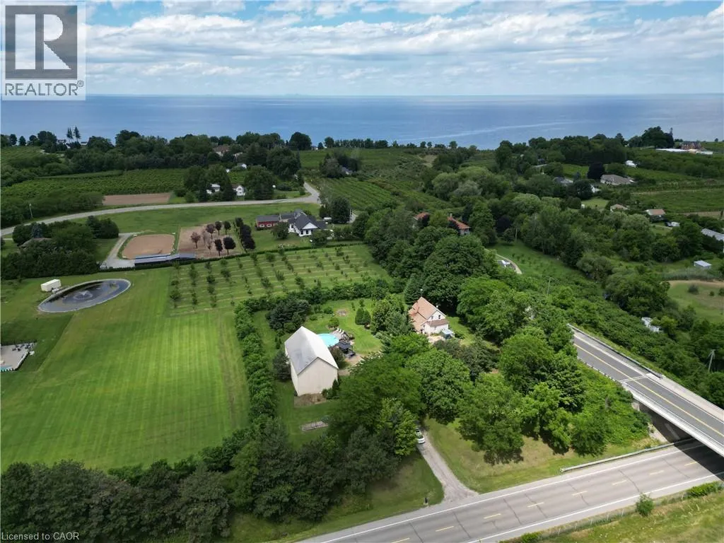 5400 NORTH SERVICE Road