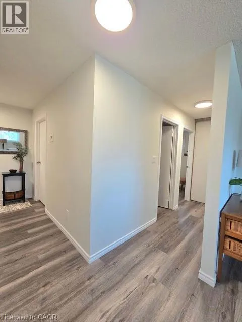 60 DONLY Drive S Unit# 101, #101