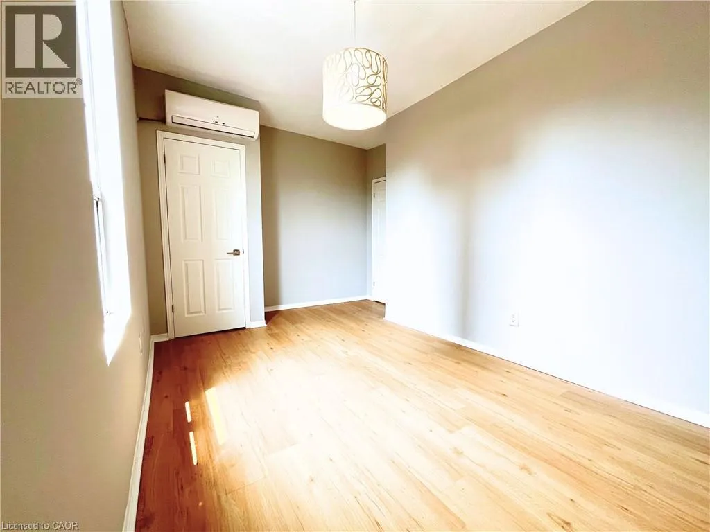 121 PARK Street S Unit# 5, #5