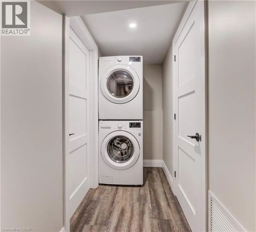 294 ROSEMOUNT Drive Unit# B, #B