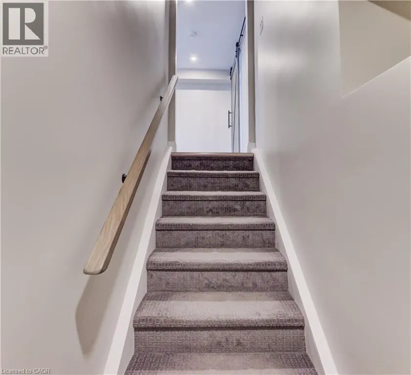 294 ROSEMOUNT Drive Unit# B, #B