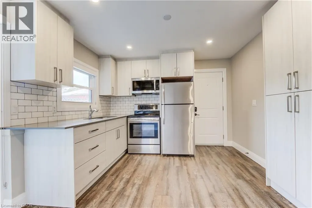 294 ROSEMOUNT Drive Unit# B, #B