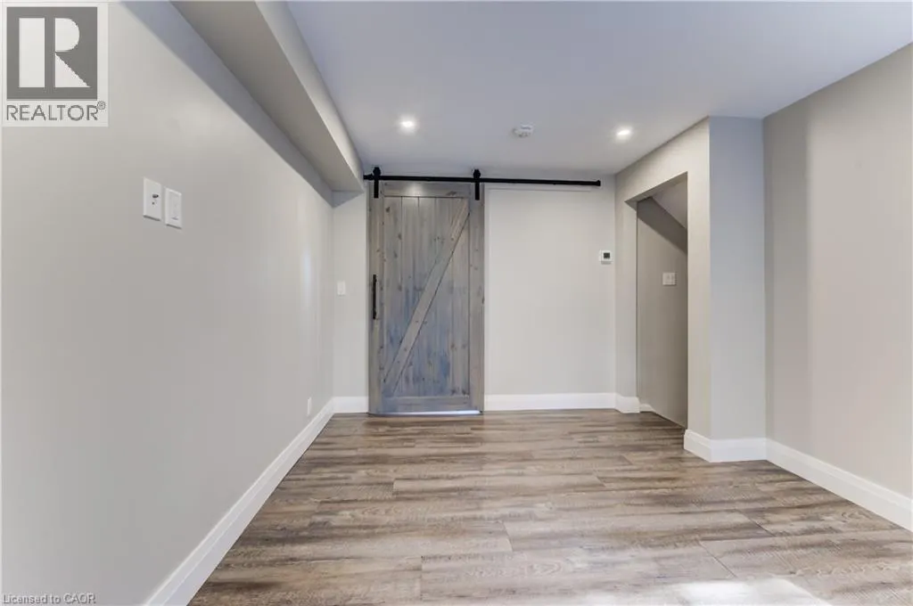 294 ROSEMOUNT Drive Unit# B, #B