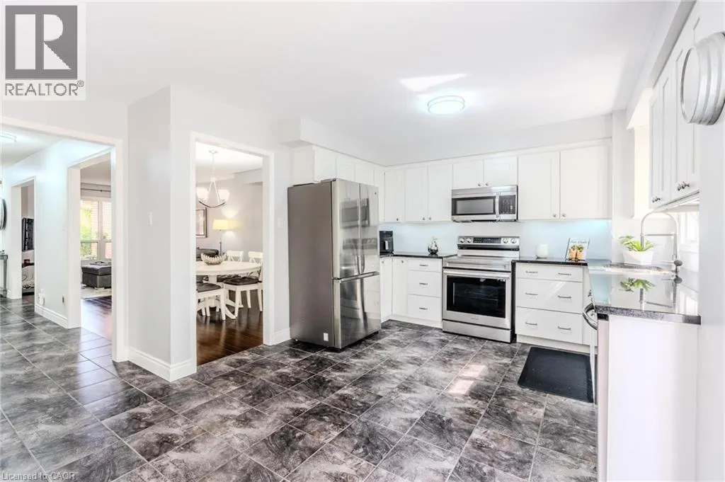 1237 BLACKBURN Drive