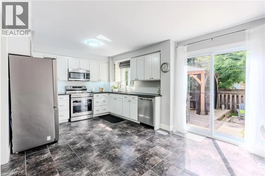1237 BLACKBURN Drive
