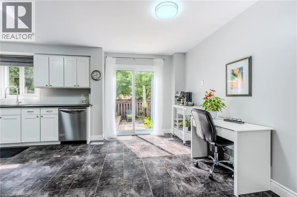 1237 BLACKBURN Drive