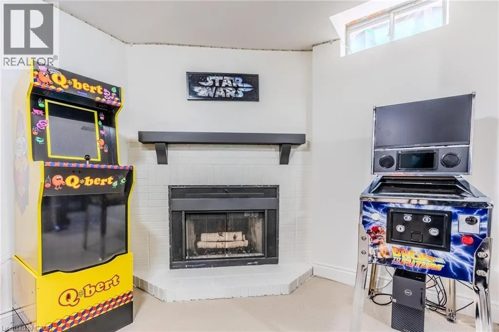 1237 BLACKBURN Drive